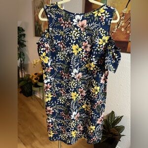 Espresso floral mini dress size L
